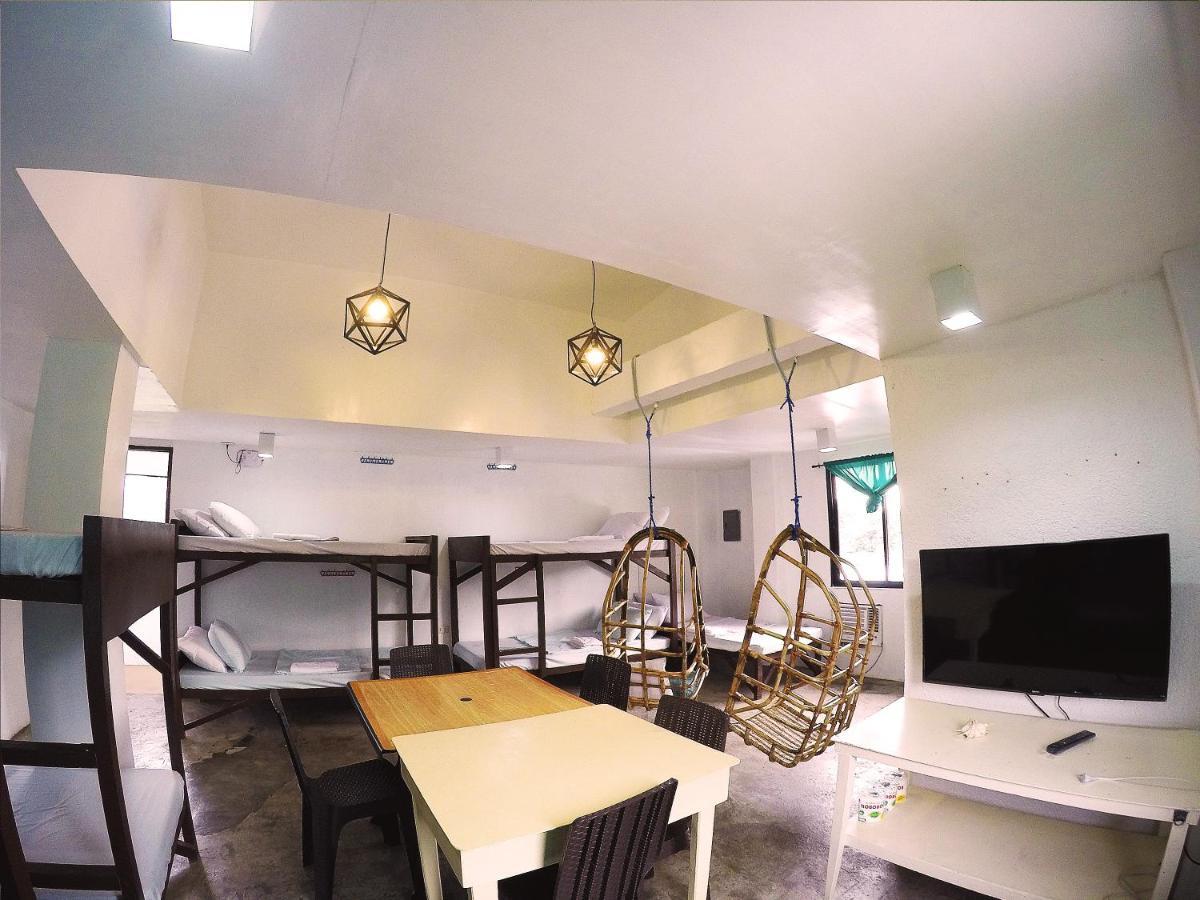 Jmp Hostel Coron Exterior photo